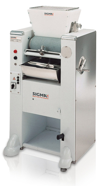 ΜΥΛΟΣ ΘΡΥΜΜΑΤΙΣΜΟΥ ΞΗΡΩΝ ΚΑΡΠΩΝ SIGMA RF300